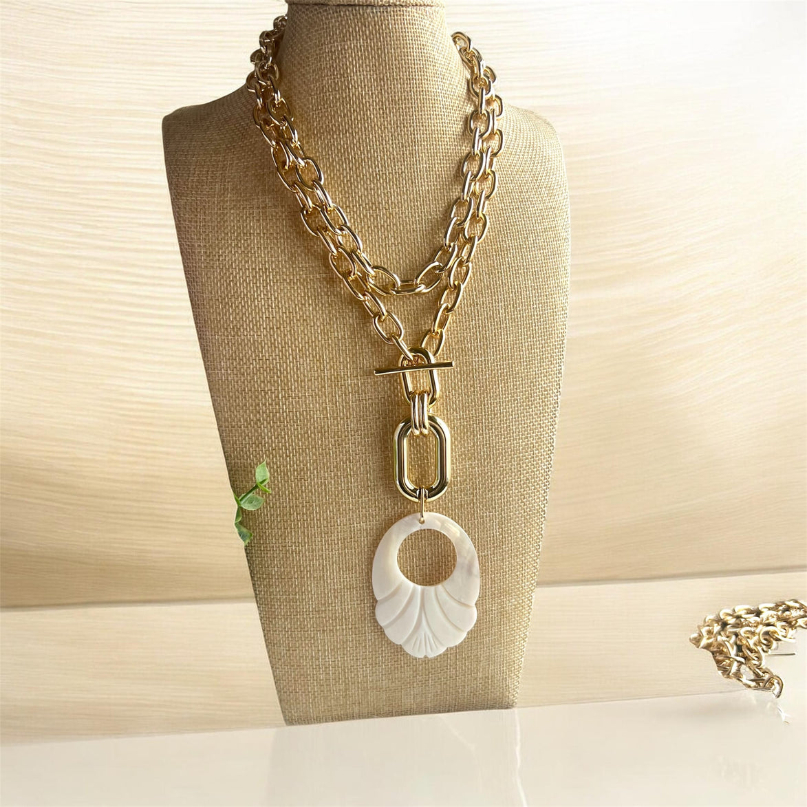 Juliette Shell Necklace