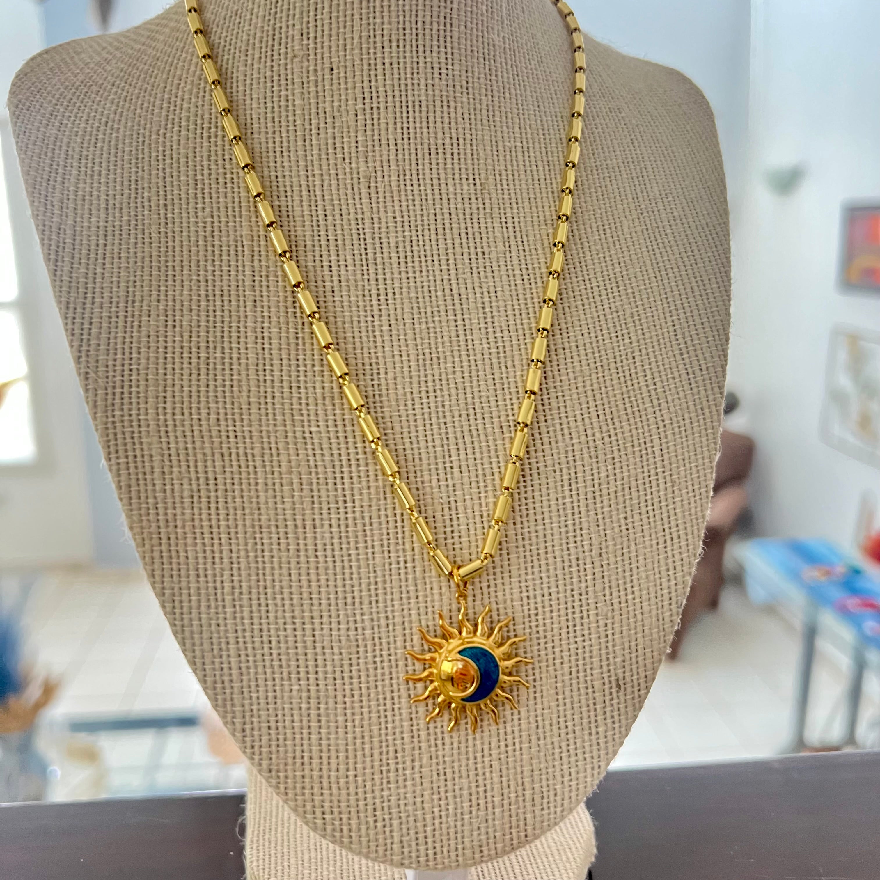 My mini sun necklace