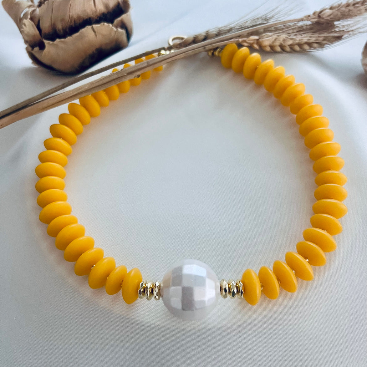 Lacey Choker