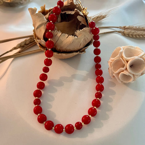 Red Robin Choker